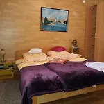 Apartment&rooms 