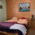 Apartment&rooms 