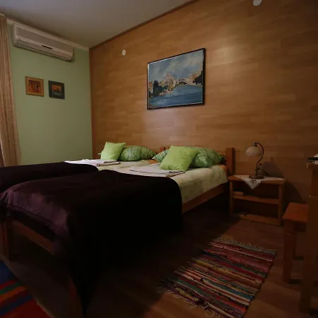 Apartment&rooms 