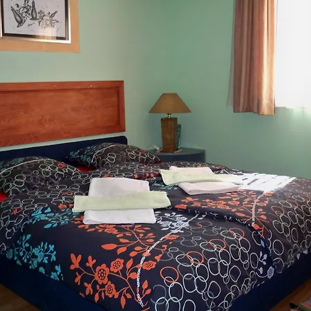 Apartment&rooms 
