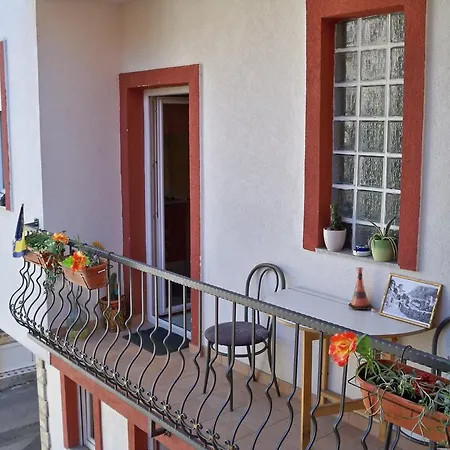 Apartment&rooms 
