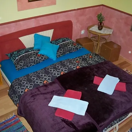 Apartment&rooms 
