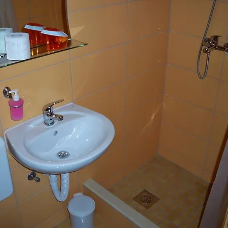 Apartment&rooms 