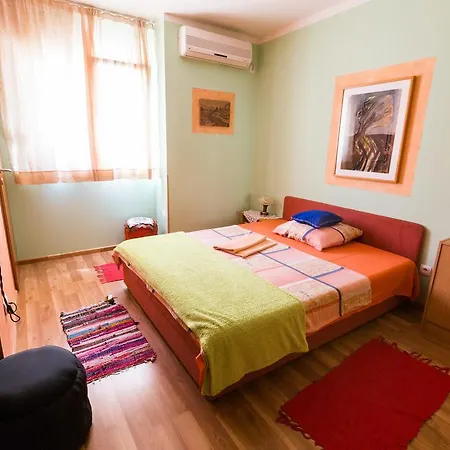 Pensión Apartment&rooms 