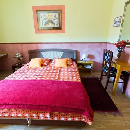 Apartment&rooms 