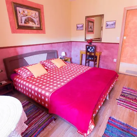 Apartment&rooms 