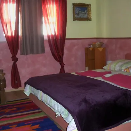 Guest house Apartment&rooms 