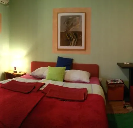 Apartment&rooms 