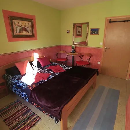 Pensión Apartment&rooms 