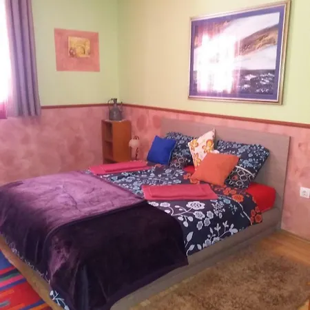Apartment&rooms 