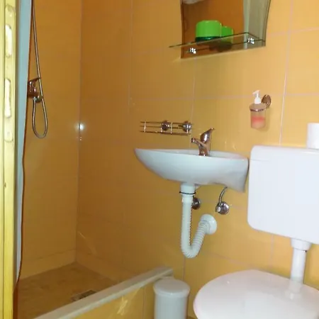 Apartment&rooms 