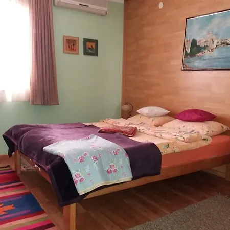 Apartment&rooms 