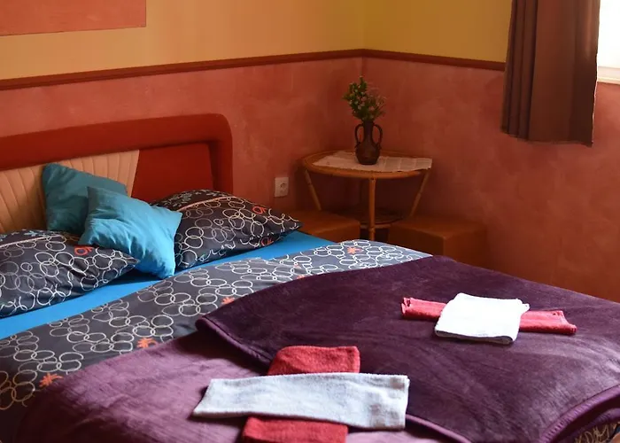 ゲストハウス Apartment&rooms 